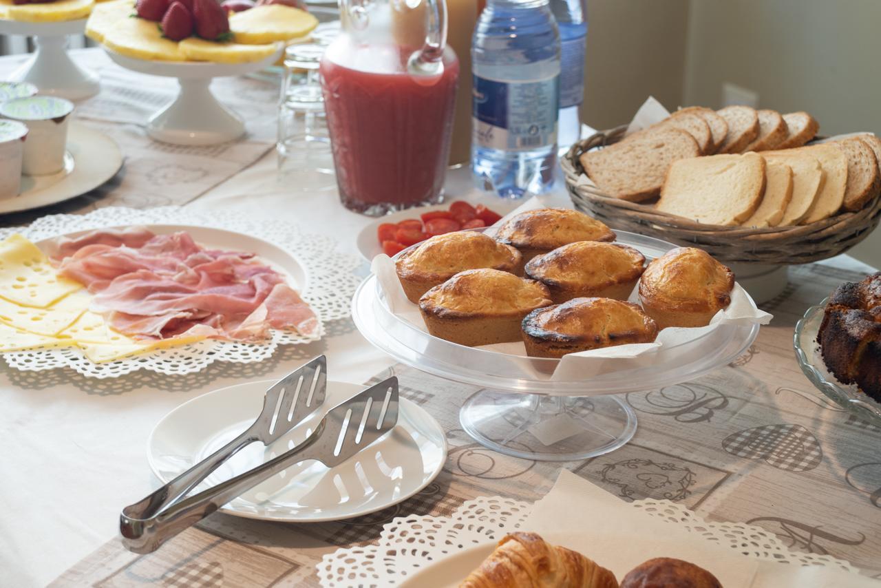 Frühstückspension Domus Salento & Con Parcheggio Privato In Loco 4*