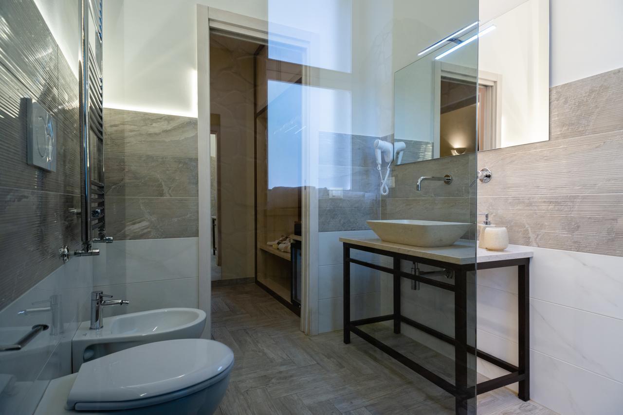Domus Salento & Con Parcheggio Privato In Loco Frühstückspension Lecce