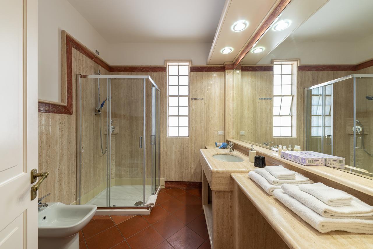 Domus Salento & Con Parcheggio Privato In Loco 4* Lecce